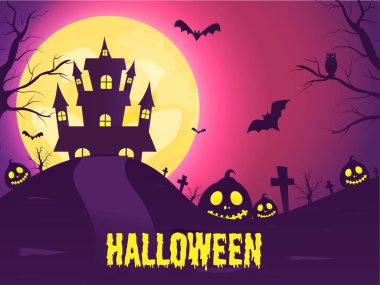 Cadılar Bayramı metninden Jack-O-Lanternleri, Yarasalar Uçuyor, Baykuş, Lanetli Ev ve Mezarlık Görünümü Dolunay Mor ve Pembe Arkaplan.