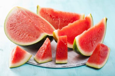 Kırmızı karpuz dilimleri, yaz meyve