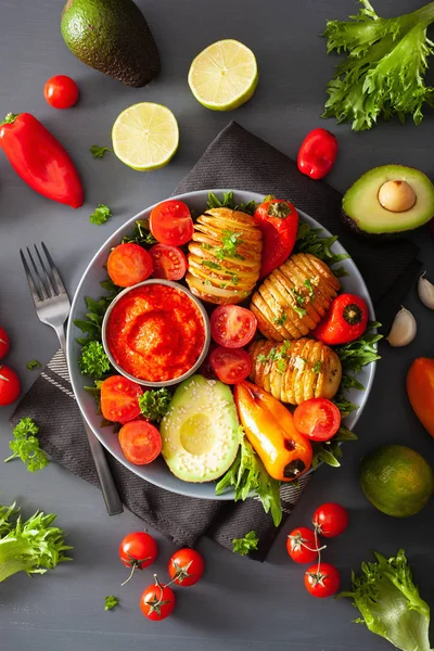 Vegan Buddha Bowl Healthy Lunch Bowl Hasselback Potato Avocado Tomato — Stock Photo, Image