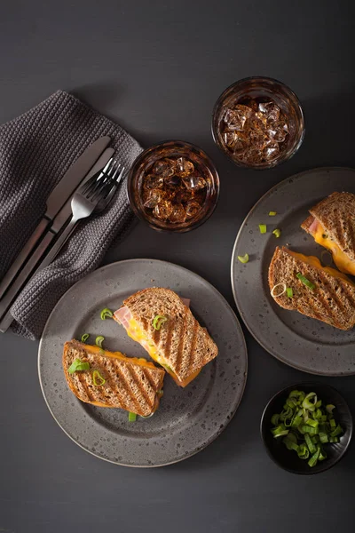 Sandwich Jambon Fromage Grillé — Photo