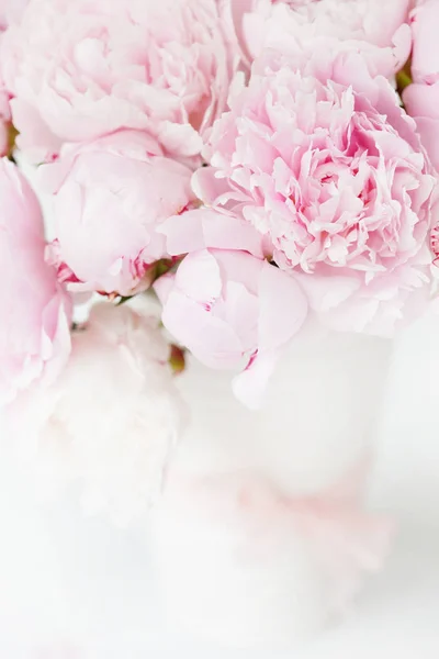 Hermoso Ramo Flores Peonía Rosa Jarrón —  Fotos de Stock