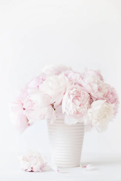 Beautiful Pink Peony Flowers Bouquet Vase — Stock Photo, Image