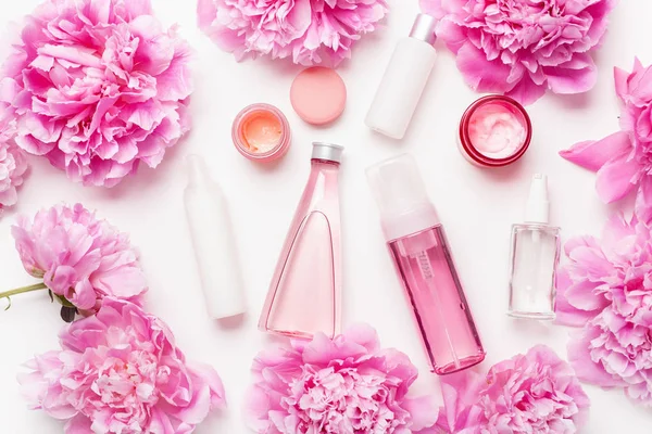 Bain Spa Plat Laïc Pivoine Fleurs Produits Soins Peau — Photo