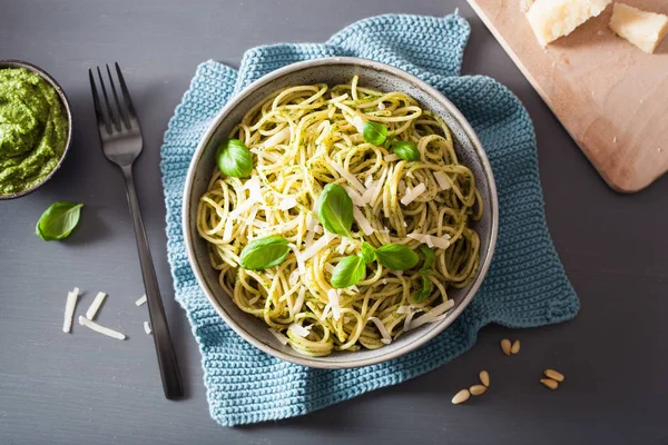 Pâtes Spaghetti Avec Sauce Pesto Basilic Avocat — Photo