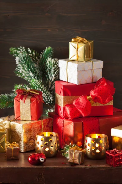 Χριστουγεννιάτικο Κουτί Δώρου Και Φως Διακόσμηση — Φωτογραφία Αρχείου