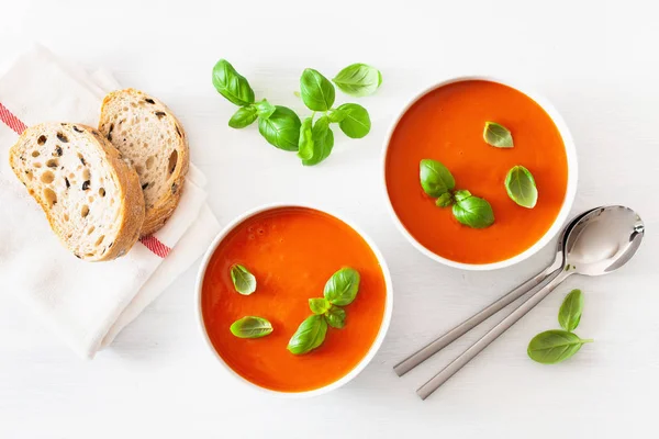 Sopa Tomate Plana Colocar Backgorund Branco — Fotografia de Stock