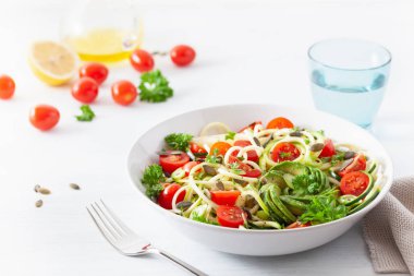 vegan ketogenic kabak salata avokado domates ile p spiralized.