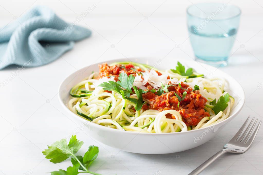 keto paleo zoodles bolognese: zucchini noodles with meat sauce a