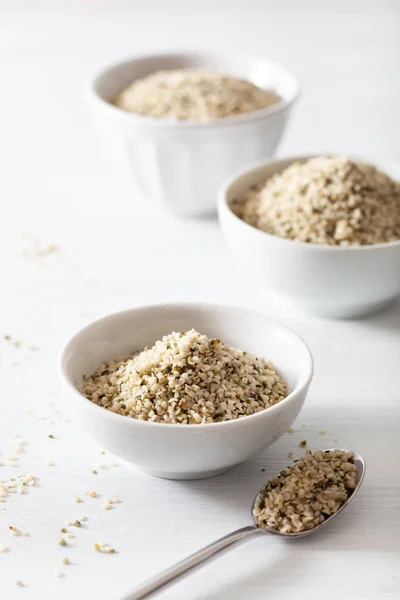 Hulled hemp seeds, healthy superfood supplement — Stock Photo, Image