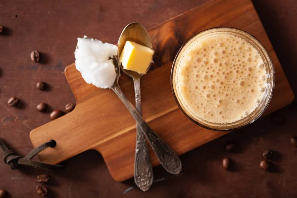 Bulletproof coffee, keto paleo drink blended with butter and coc — Stock Photo, Image