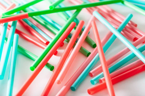 Single use plastic drinking straws