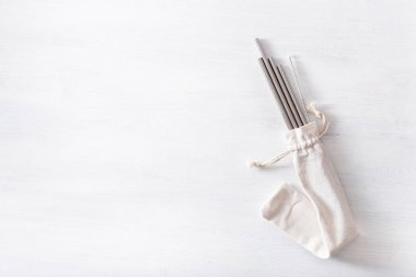 çevre dostu yeniden kullanılabilir metal içme saman. sıfır atık kavramı