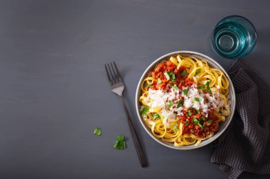 otlar ve parmesan, Tagliatelle bolognese makarna çeşitleri