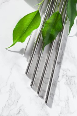 çevre dostu yeniden kullanılabilir metal içme saman. sıfır atık kavramı