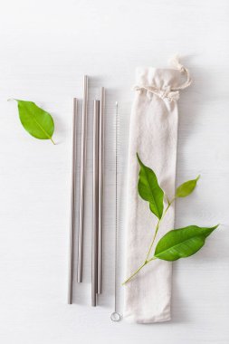 çevre dostu yeniden kullanılabilir metal içme saman. sıfır atık kavramı