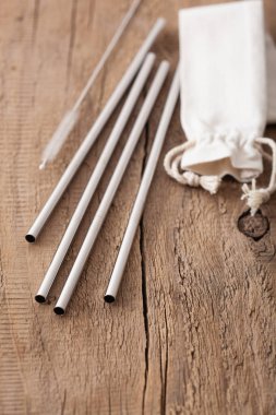 çevre dostu yeniden kullanılabilir metal içme saman. sıfır atık kavramı