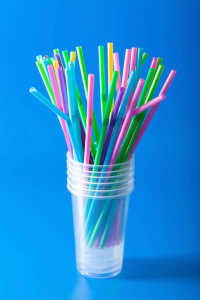 Single use plastic drinking straws