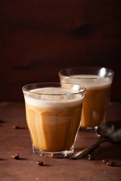 Skottsäker kaffe, Keto Paleo dryck blandat med smör och COC — Stockfoto