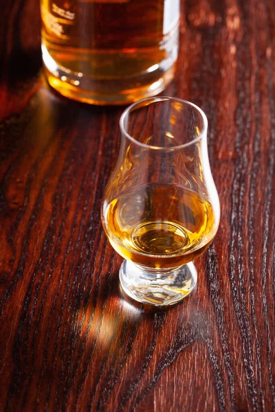 Bottle Glass Whisky Spirit Brandy Dark Brown Background — Stock Photo, Image