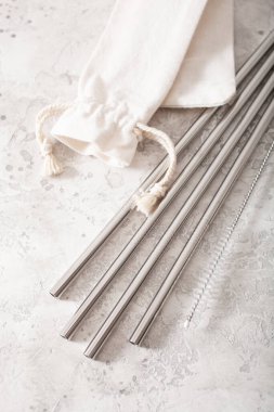 çevre dostu yeniden kullanılabilir metal içme saman. sıfır atık kavramı