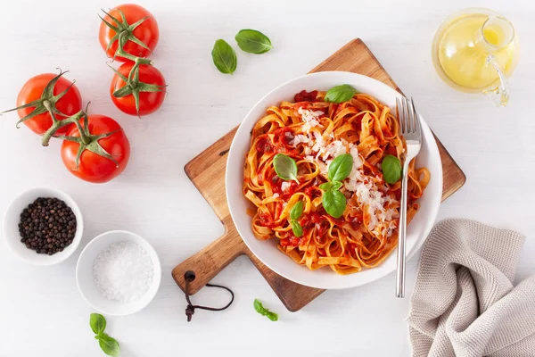 Tagliatelle Pasta Tomato Sauce Parmesan Basil — Stock Photo, Image