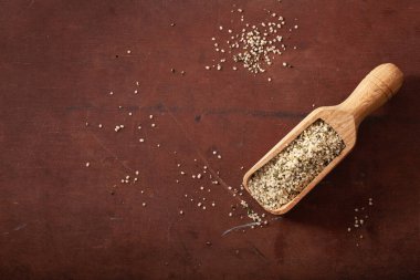 Hulk kenevir tohumu, sağlıklı süper yiyecek takviyesi.