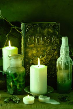 cadı eczacı kavanozları sihirli iksir kitabı cadılar bayramı dekorasyonu