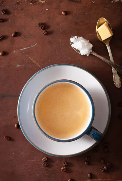 Skottsäkert Kaffe Keto Paleo Dryck Blandat Med Smör Och Kokosolja — Stockfoto