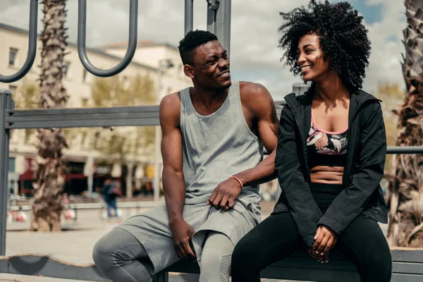 Young happy black couple outdoors — Stock Photo, Image