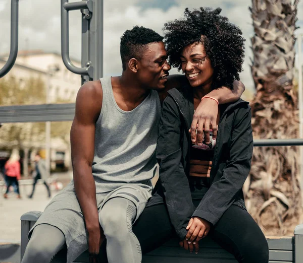 Young happy black couple outdoors — Stock Photo, Image