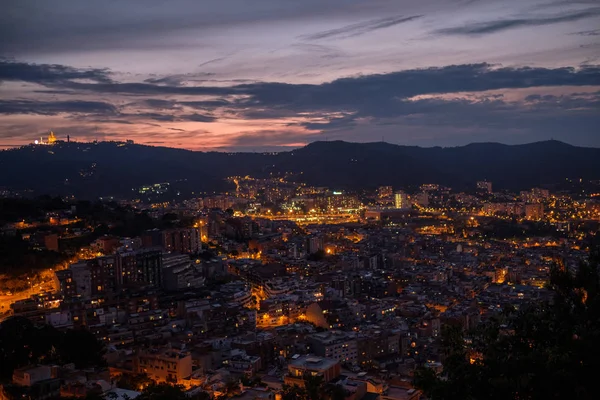 Barcelona city upplysta på natten — Stockfoto