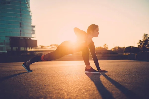 Corpo Donna Positiva Che Esercizio Fitness All Aperto — Foto Stock