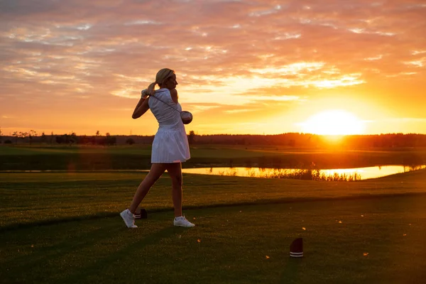 Professional Player Woman Play Golf . — Stock Photo, Image