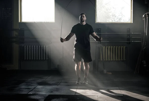 Sportive Man gör dagliga Cardio Workout. — Stockfoto