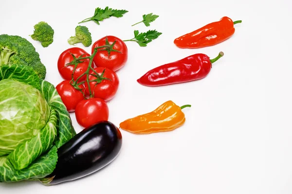 Verduras Orgánicas Frescas Coloridas Aisladas Sobre Fondo Blanco Concepto Comida —  Fotos de Stock