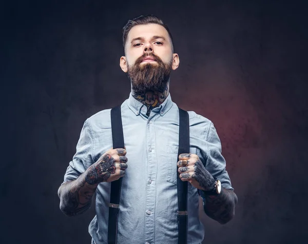 Portret Van Een Knappe Ouderwetse Hipster Een Blauw Shirt Bretels — Stockfoto