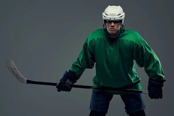 Retrato Jugador Hockey Profesional Con Equipo Completo Palo Hockey Aislado — Foto de Stock