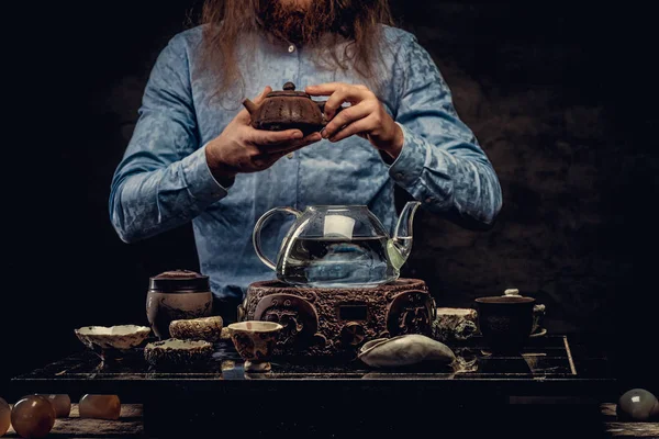 Cropped Image Bearded Redhead Male Blue Shirt Preparing Tea Using — Stock Photo, Image