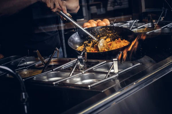 Cook Fry Vegetables Spices Sauce Wok Cooking Process Asian Restaurant — Stock Photo, Image