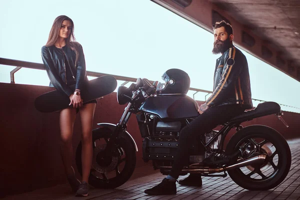 Portrait Attractive Couple Brutal Bearded Biker Black Leather Jacket Sitting — Stock Photo, Image