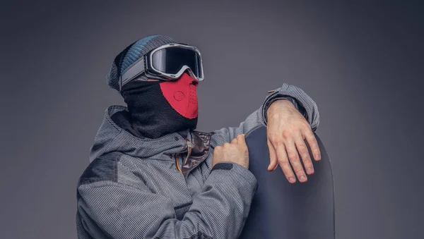 Portret Van Een Snowboarder Gekleed Een Volledige Beschermende Uitrusting Voor — Stockfoto