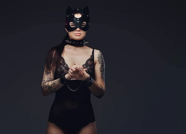 Gefesselt Heiße Brünette Herrin Mädchen Trägt Schwarze Dessous Bdsm Katzenledermaske — Stockfoto