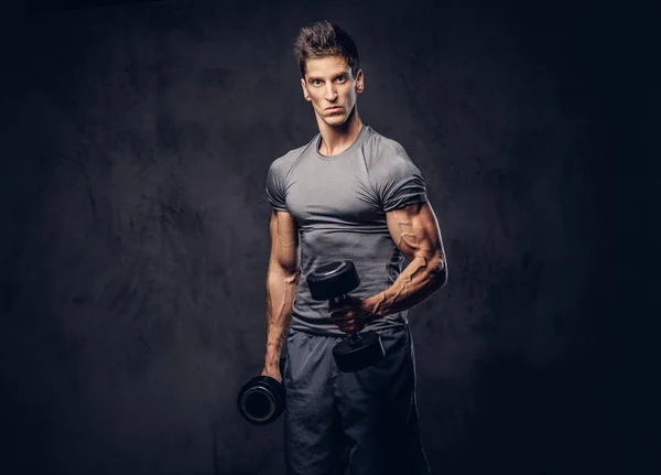 Deportista Guapo Con Pelo Elegante Vestido Con Una Ropa Deportiva — Foto de Stock