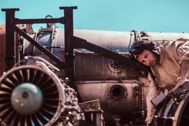 İşçi Jets motoru üzerinde duruldu.