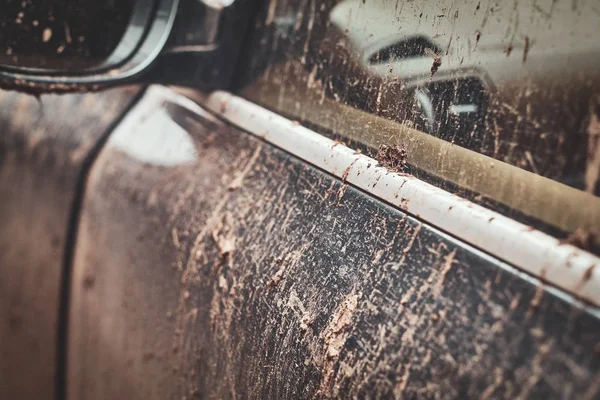 Çok kirli araba closeup fotoğraf çekimi — Stok fotoğraf
