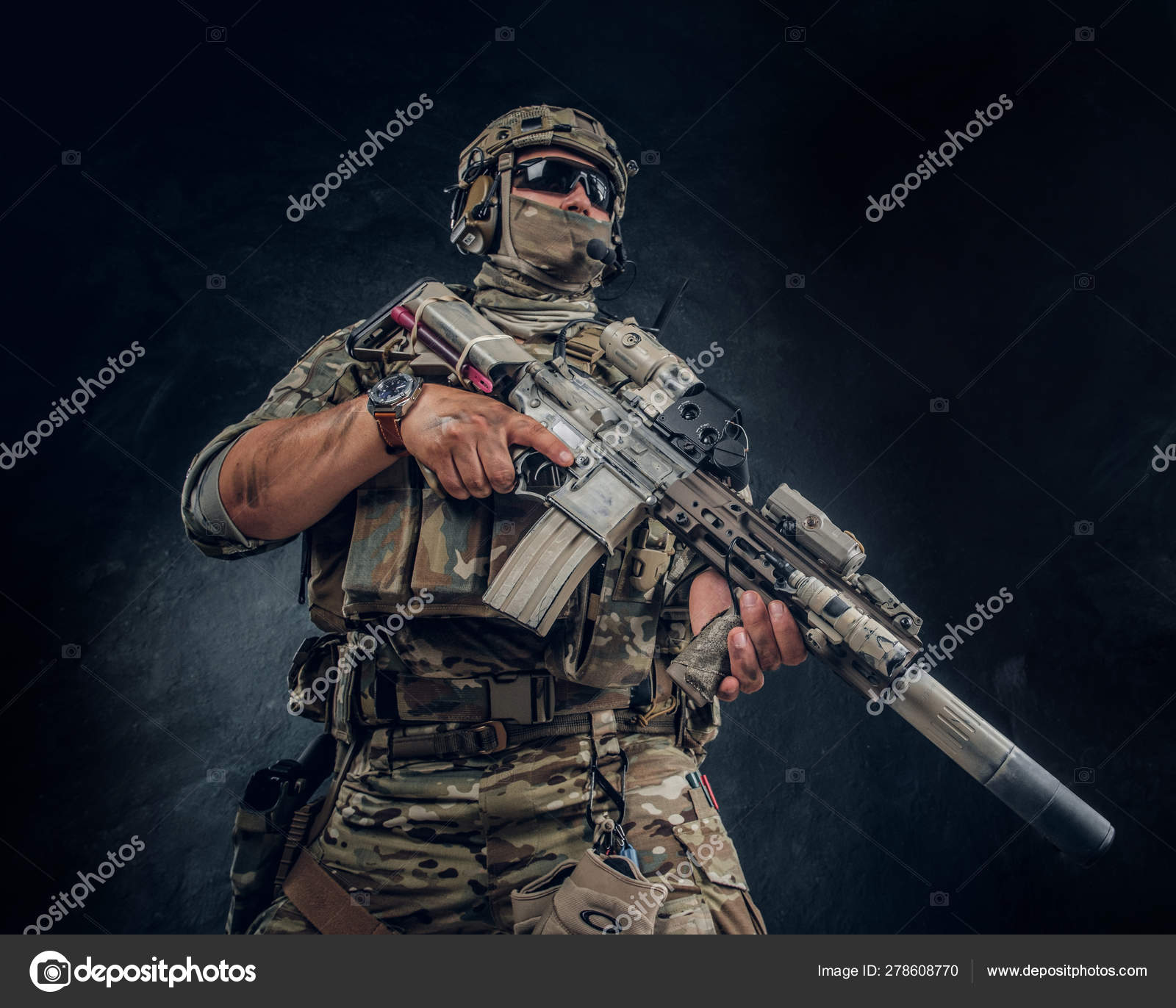 Military guard is aiming with his machine gun Stock Photo by ©fxquadro  278608770