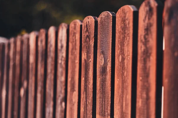 Photo of old brown garden wooden fence before restauration — Stock Photo, Image