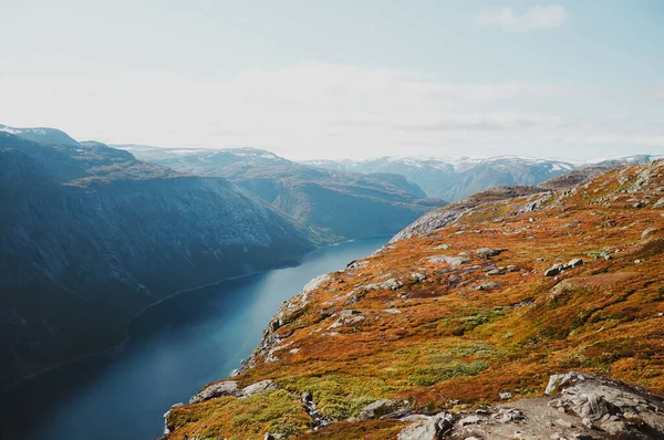 Adembenemend uitzicht op Scandinavisch nationaal park — Stockfoto