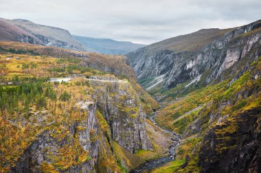 Sonbaharda güzel Norveç milli parkı.