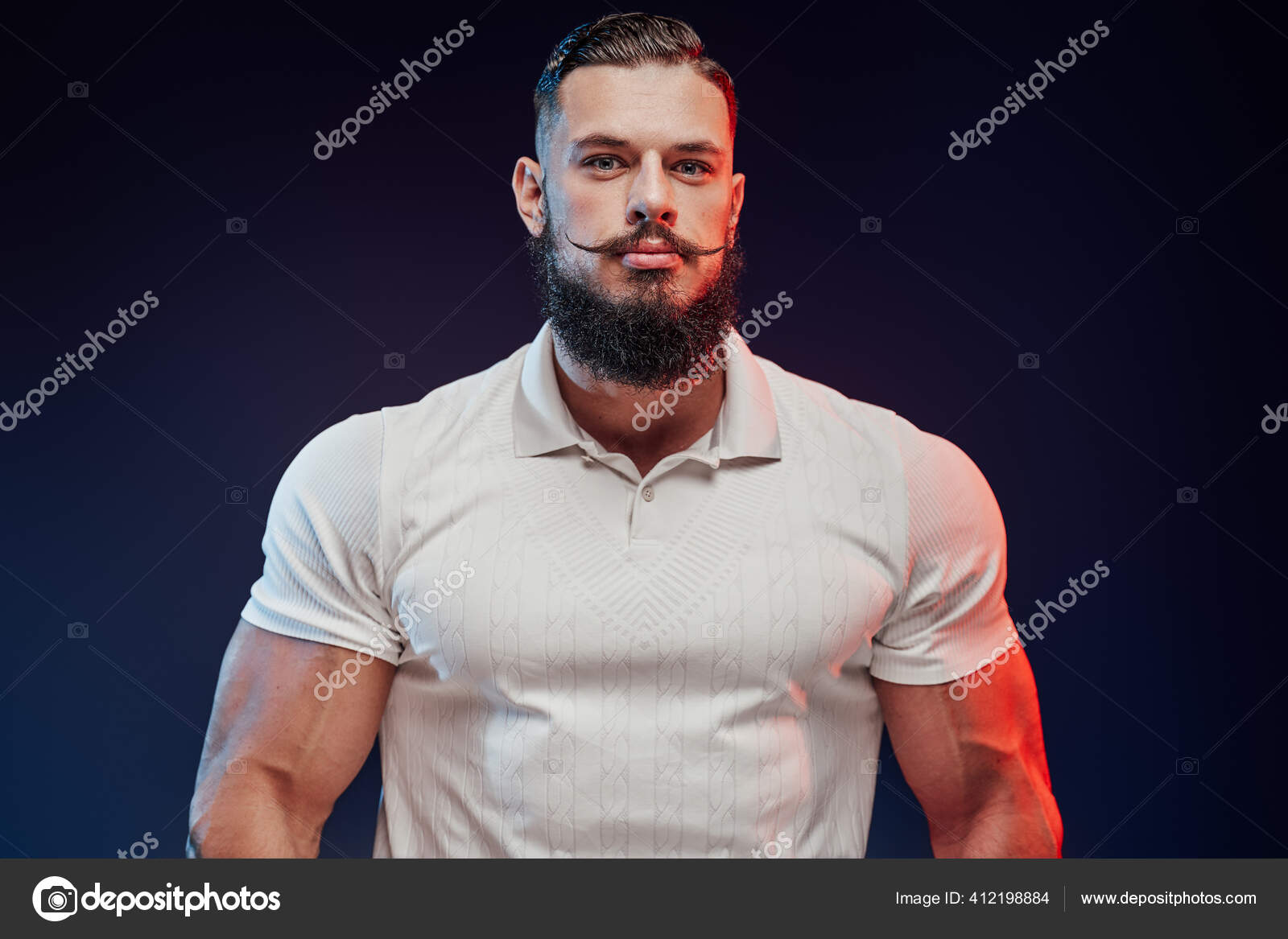 Chemise homme musclé sale